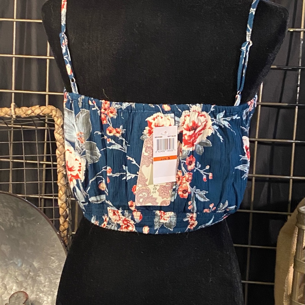 NWT Band of Gypsies Print Sapphire Trends Crop Top Size Sm - Picture 3 of 3